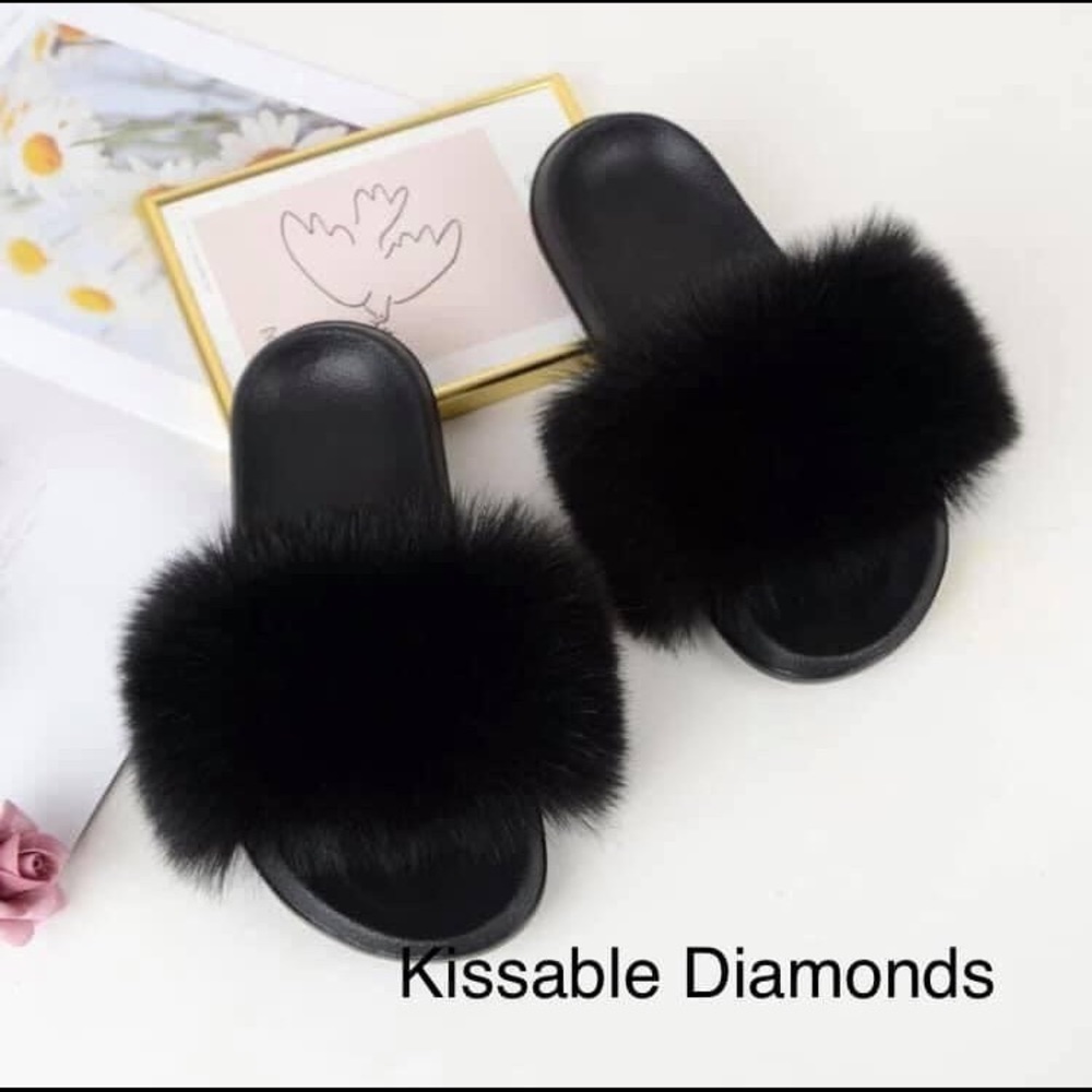 Fur slides - Picture 3 of 5